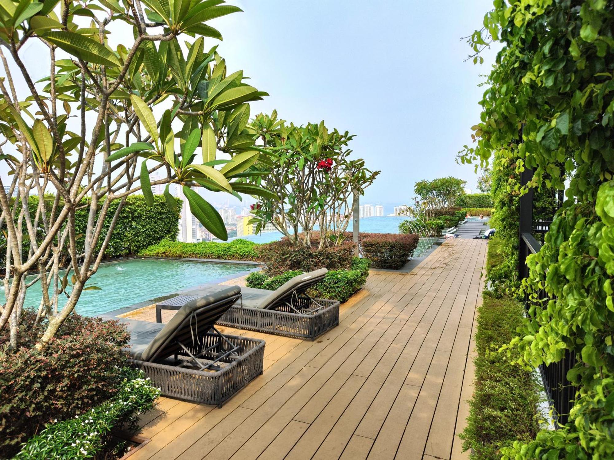Skypool 2br 9pax Premium Suite@beacon @georgetown @penang Apartment *